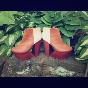 Geometric cutout Wedges by Journeys
